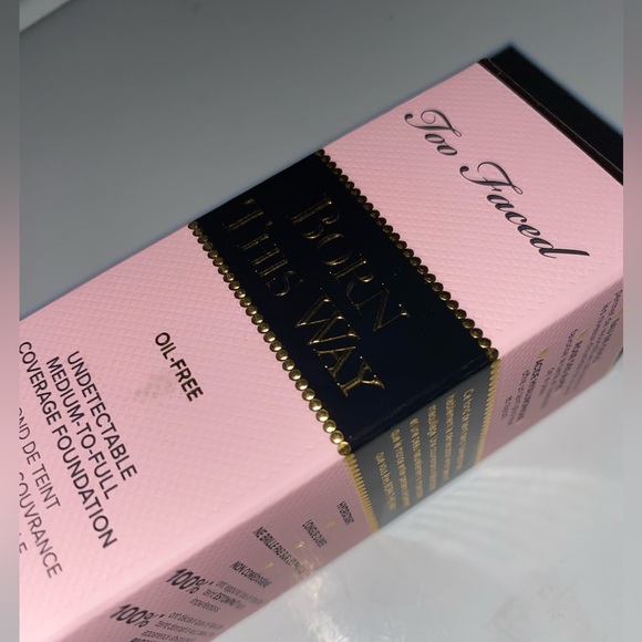 Too Faced - Born This Way - Natural Finish Longwear Liquid Foundation (SNOW) - Picture 8 of 16